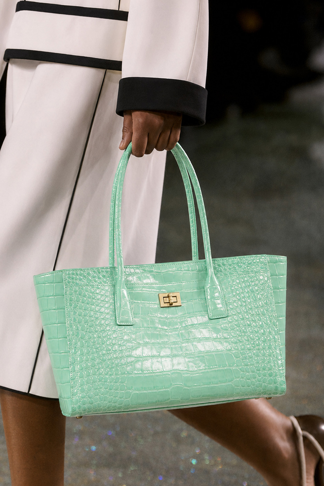 SHELKSBAG Glossy Crocodile Emb - đánh giá và giá Women Hand Bags For Office