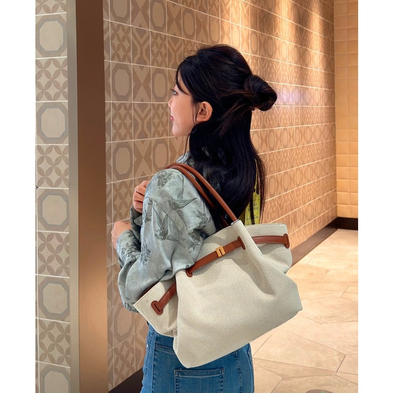 Hana Dumpling-Shaped Large Cap - đánh giá và giá Women Bags 2026 Trends